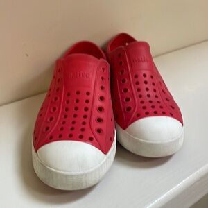 Native Toddler Red Shoes Size 11c Used